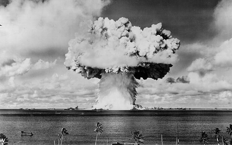Illustration for article titled Photographs of Atomic Bomb Tests Are Like Science Fiction Made Real